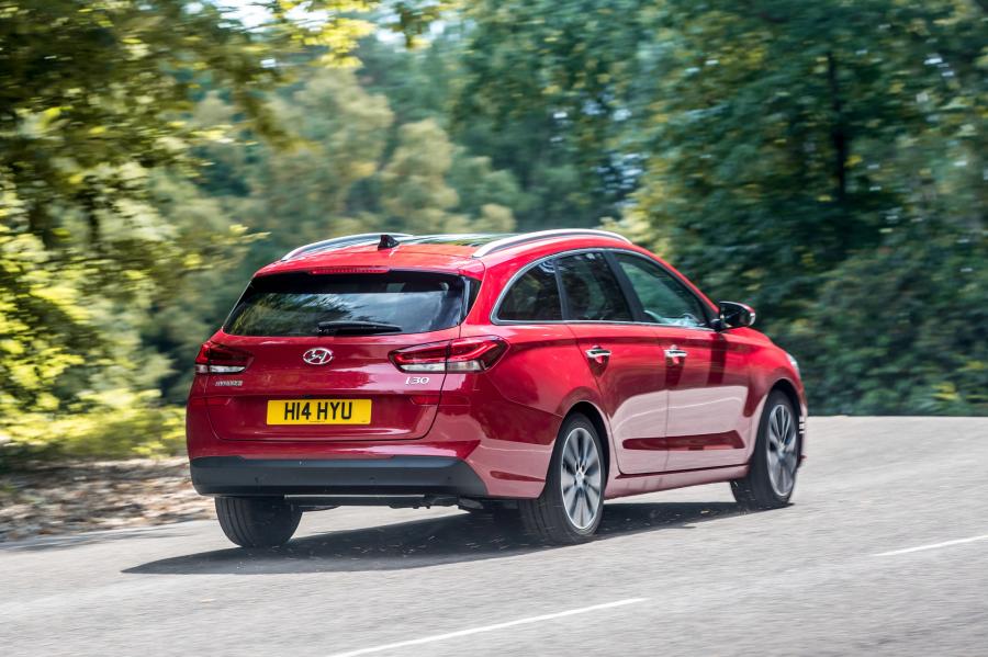  Hyundai i30 Tourer Go! SE (PD) 2018 года  (UK) (фото 25 из 40)